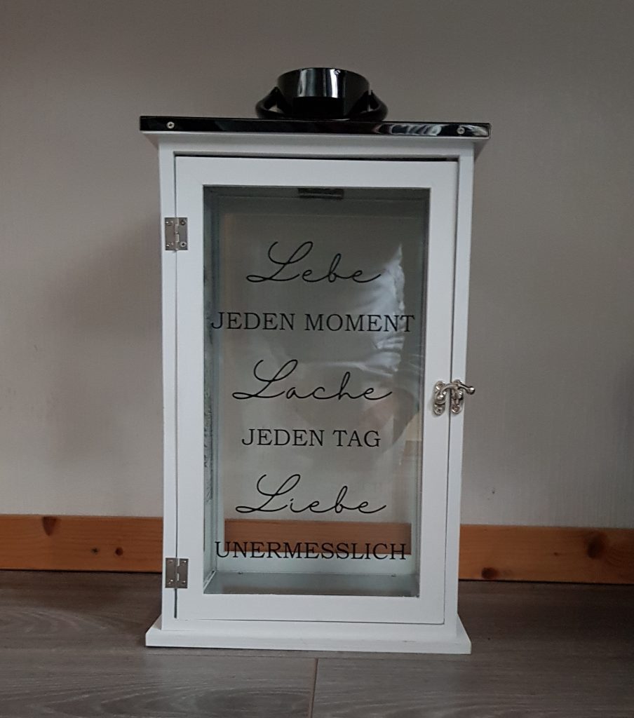 Bild zum Beitrag „Lebe, Lache, Liebe“