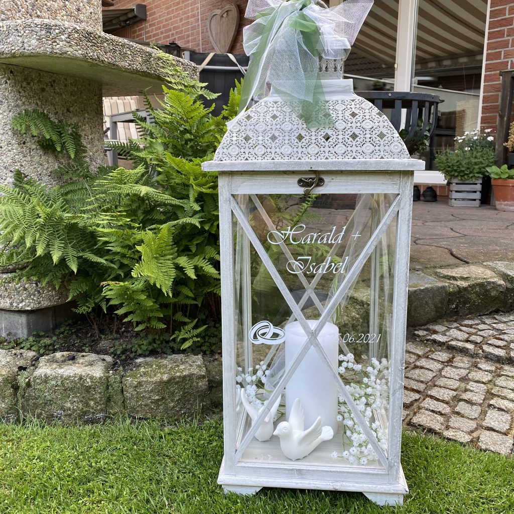 Bild zum Beitrag „Laterne zur Hochzeit“