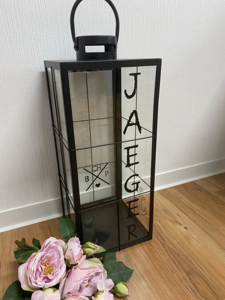 Bild zum Beitrag „Familien-Laterne“