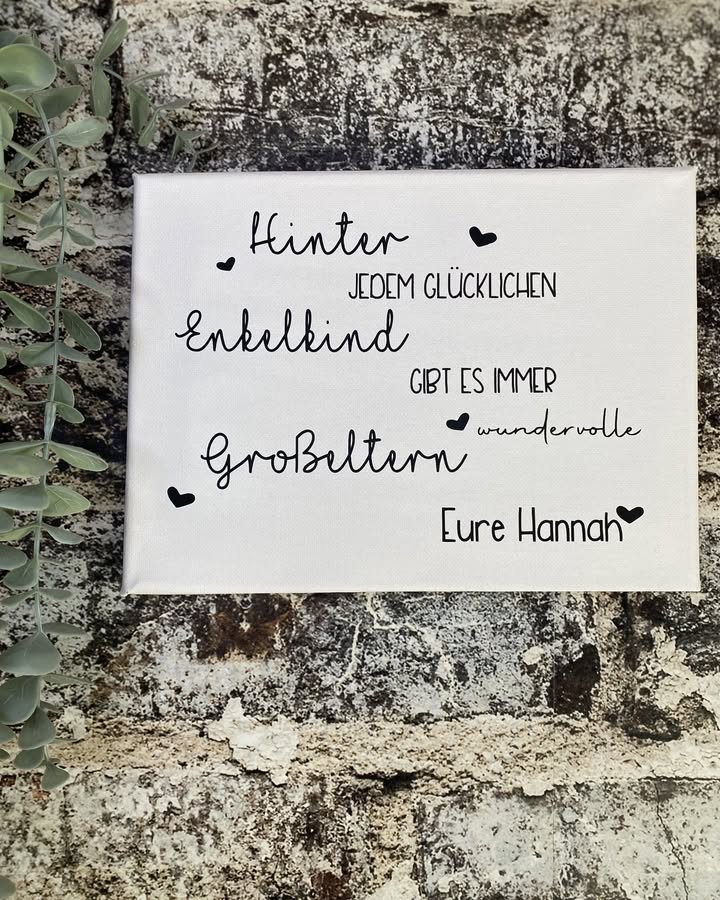 Bild zur Arbeit „❤ Hinter jedem glücklichen Enkelkind“