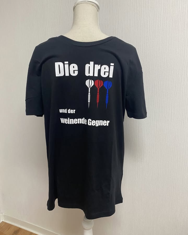 Bild zur Arbeit „Die drei und der weinende Gegner“