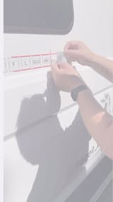Bild zur Arbeit „Bereiste Länder am Fahrzeug“